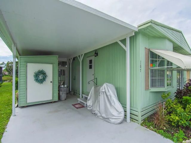 5 of 32 - 187 W Caribbean, Port St. Lucie, FL