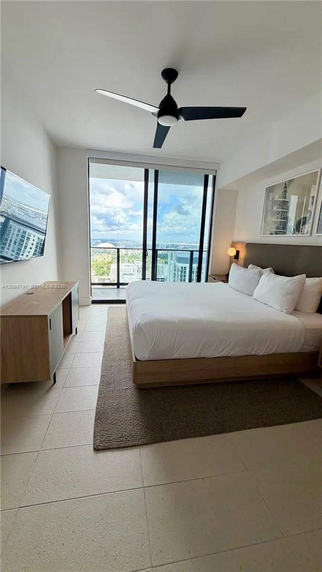 159 Ne 6th Street #4404, Miami