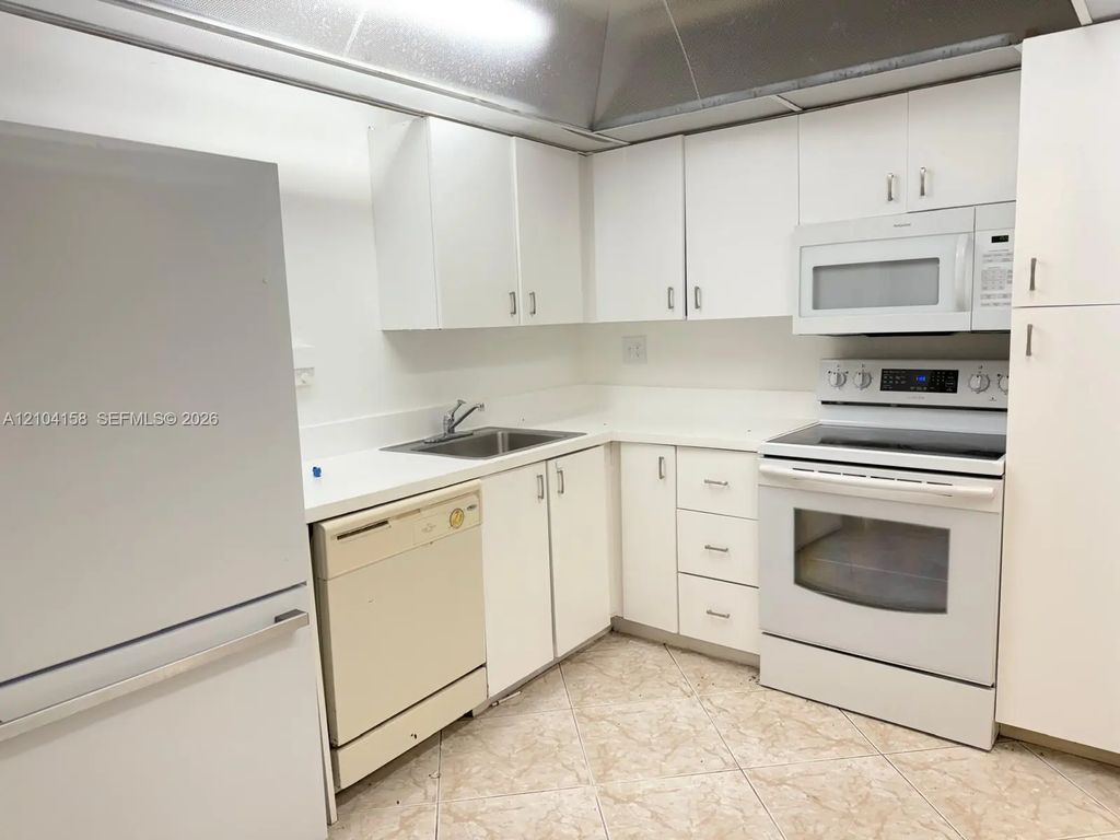 4304 Nw 9th Avenue #2-1c, Deerfield Beach