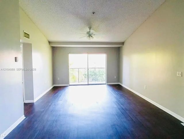 5 of 14 - 4183 N Haverhill Road #703, West Palm Beach, FL