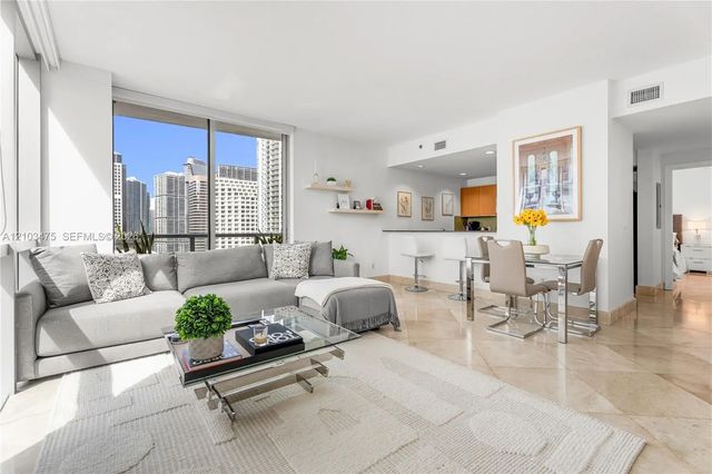 1060 Brickell Avenue #2117, Miami