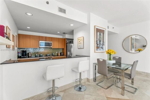 4 of 20 - 1060 Brickell Avenue #2117, Miami, FL