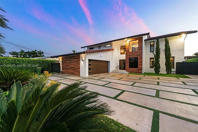 2 of 60 - 1942 Ne 119th Road, North Miami, FL