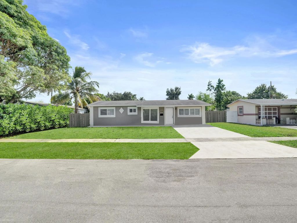 6230 Nw 18th Court, Sunrise