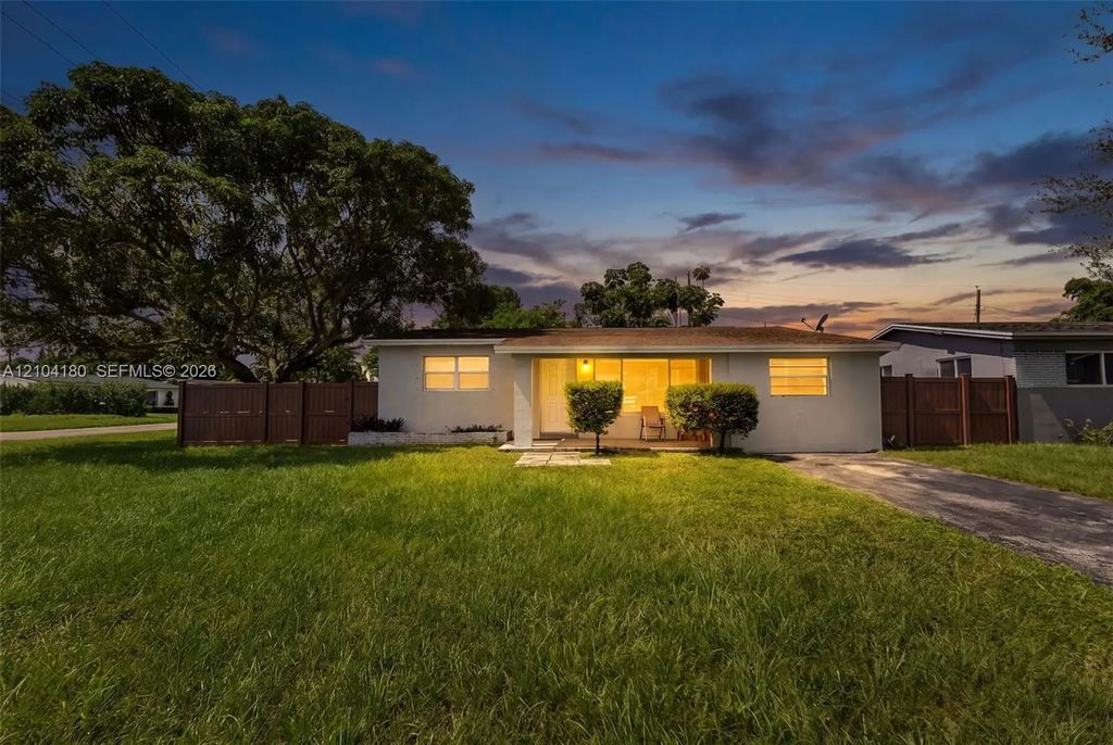 2440 Largo Drive, Miramar