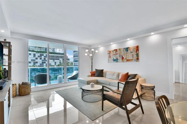 4 of 19 - 2301 Collins Avenue #303, Miami Beach, FL