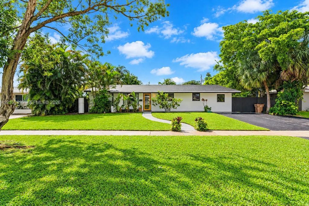 590 Nw 38th Place, Deerfield Beach