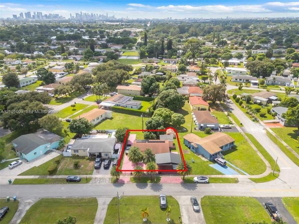 1220 Nw 91st Street, Miami