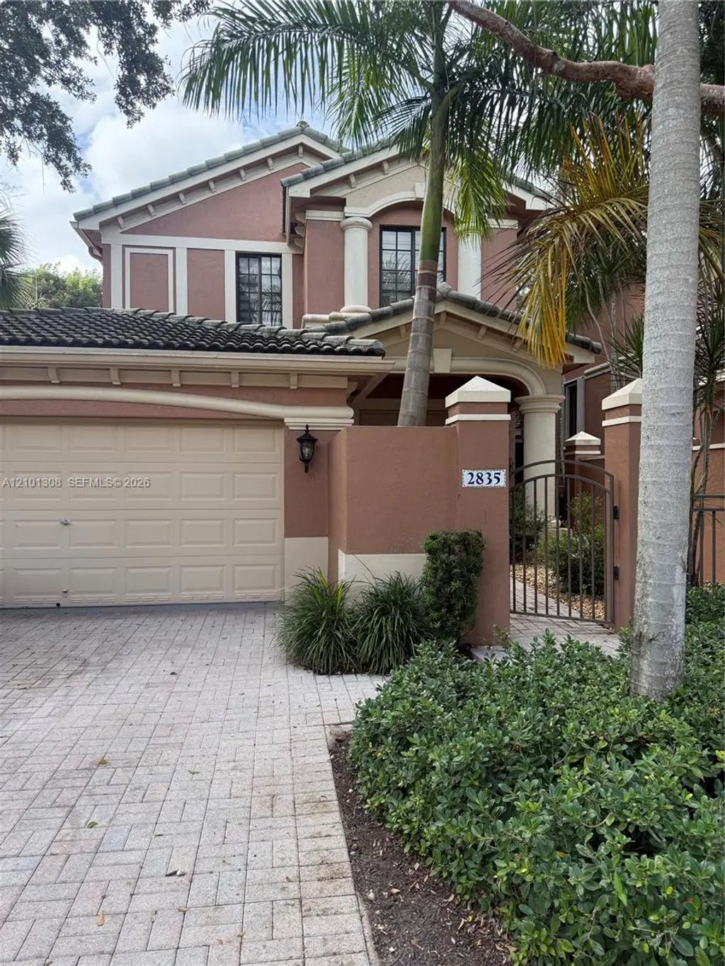 2835 Kinsington Circle #15-3, Weston