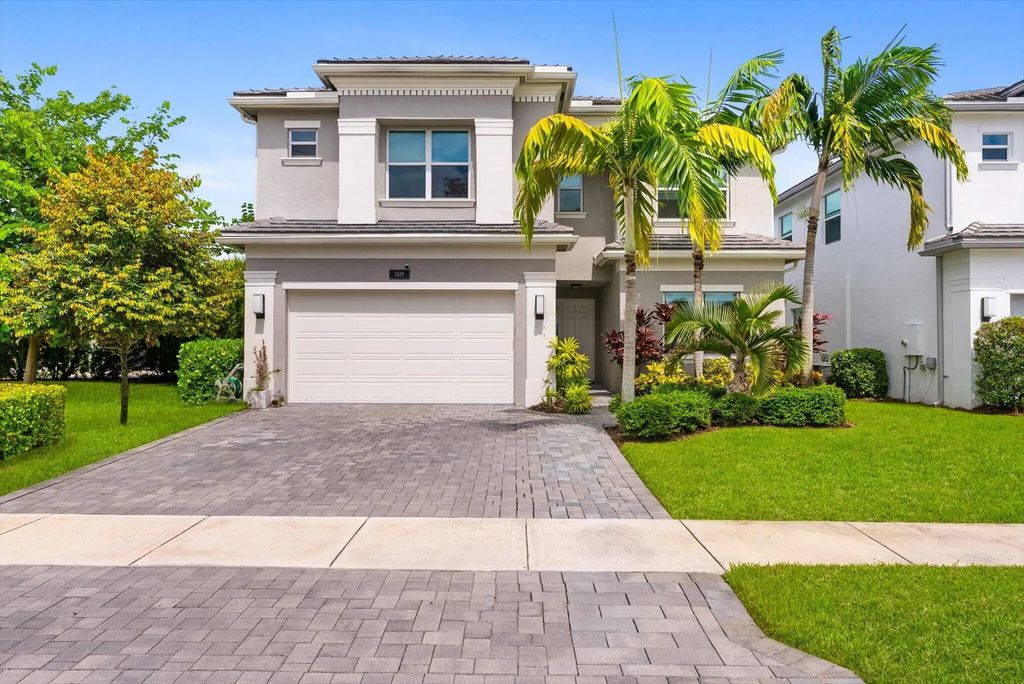 7619 Francisca Club Lane, Delray Beach