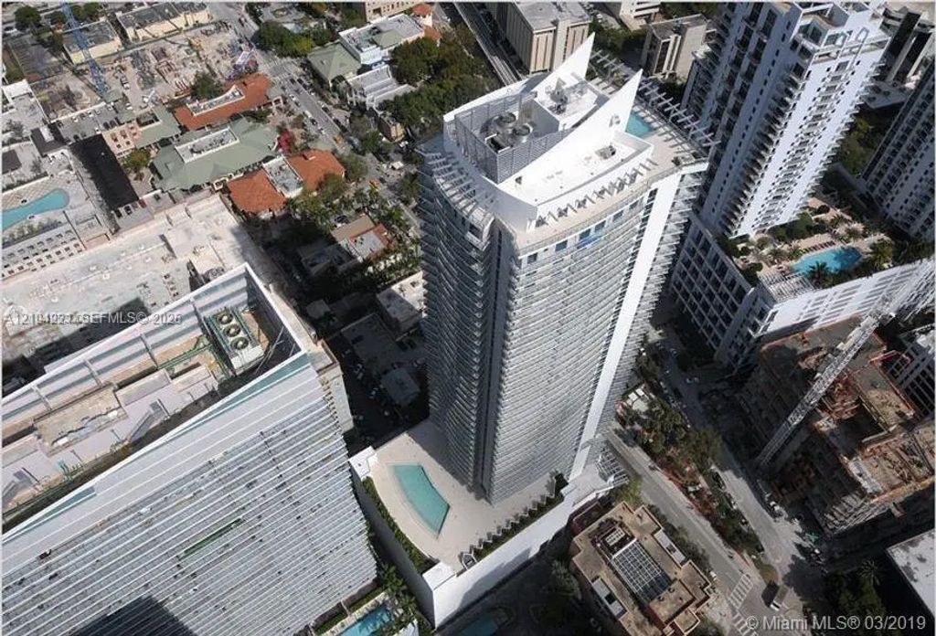 1100 S Miami Avenue #811, Miami