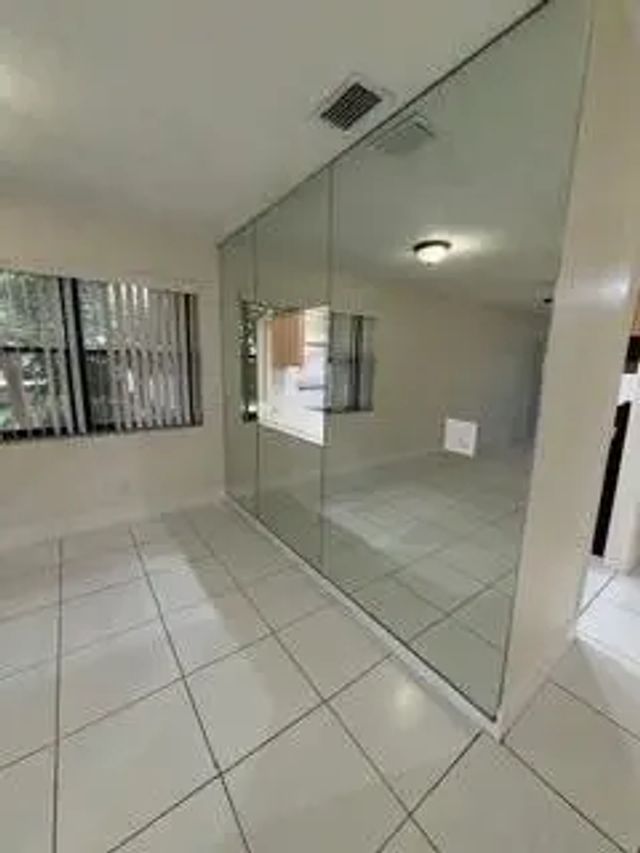 5 of 19 - 5939 Forest Hill Boulevard #206, West Palm Beach, FL