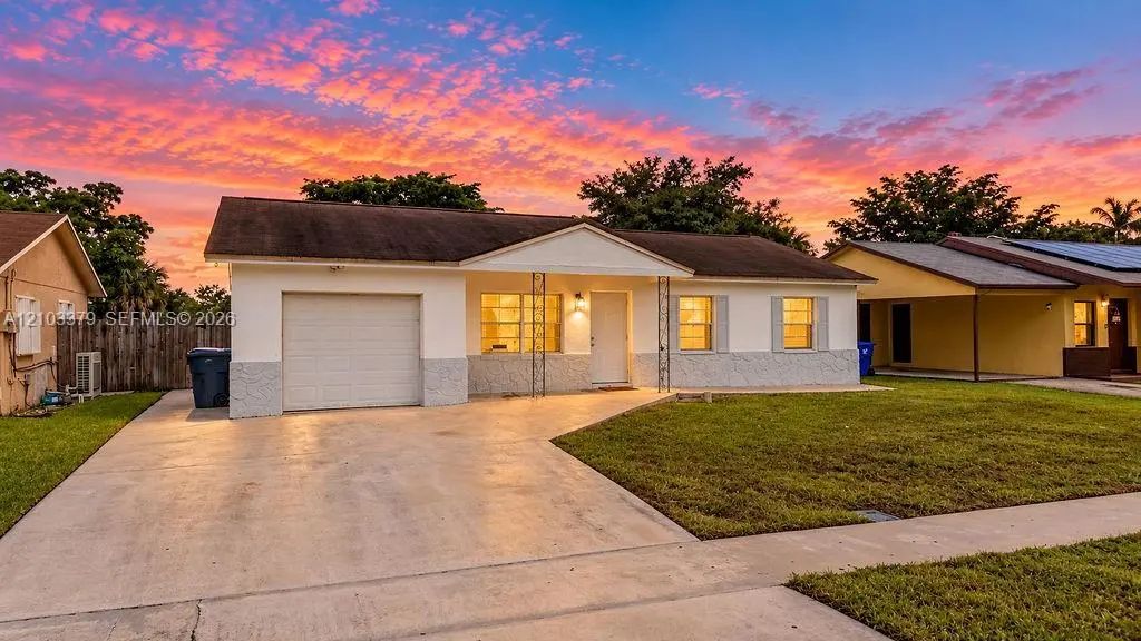 405 Sw 78th Terrace, North Lauderdale