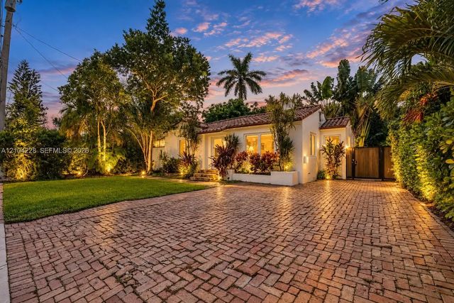2 of 36 - 718 Ne 87th Street, Miami, FL