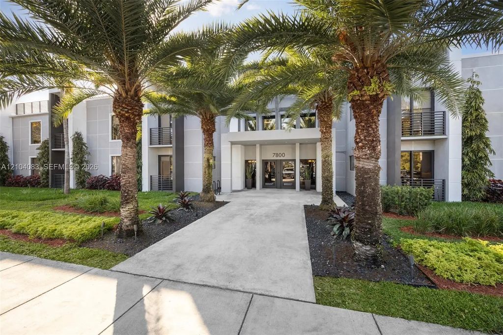 7800 Sw 57th Avenue #302f, South Miami