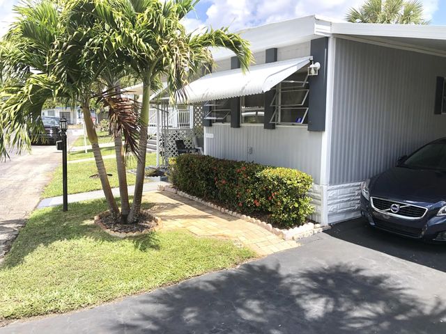 2 of 47 - 610 Frangipani Lane, Deerfield Beach, FL