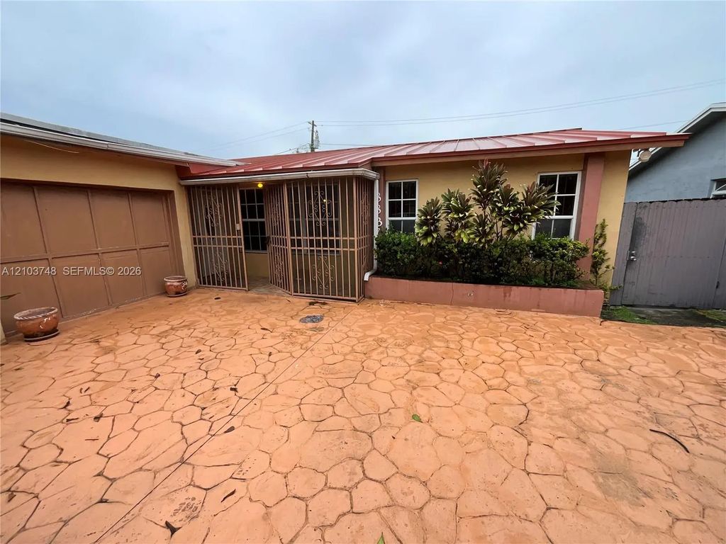 8837 N Crescent Drive, Miramar