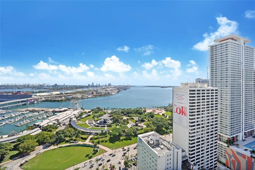 253 Ne 2nd Street #3405, Miami