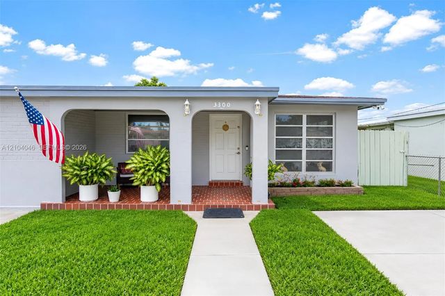 3 of 38 - 3300 Sw 87th Court, Miami, FL