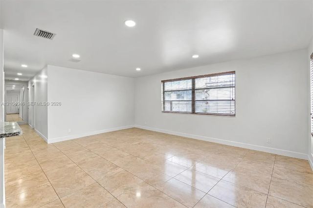 4 of 38 - 3300 Sw 87th Court, Miami, FL