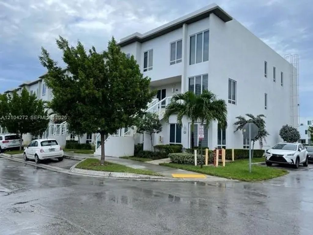 6415 Nw 102nd Path #107, Doral