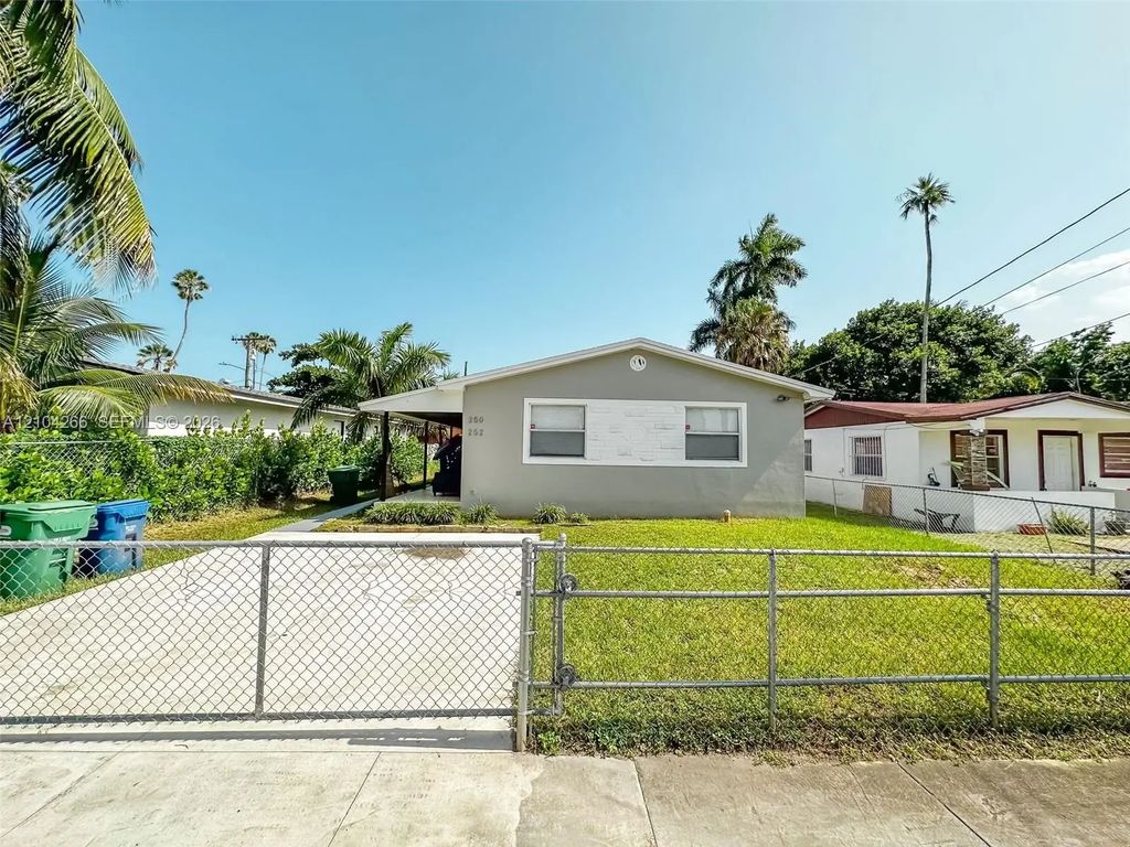 250 Nw 82nd Terrace, Miami