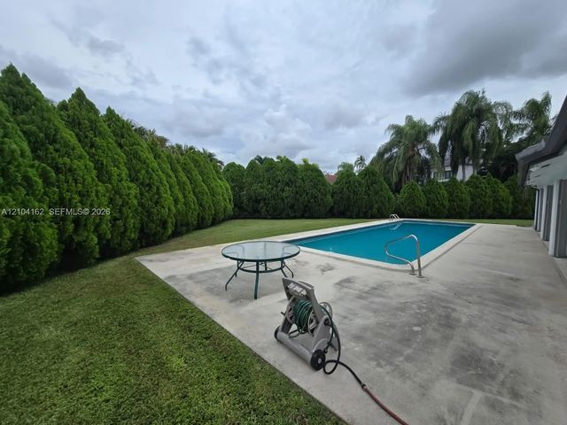 5 of 29 - 4371 Sw 155th Court, Miami, FL