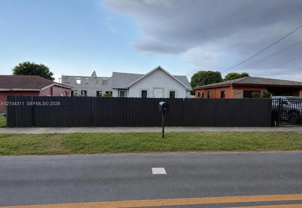1296 Nw 72nd Street, Miami