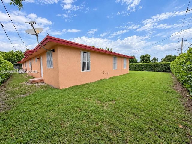 3 of 17 - 10530 Sw 183rd Street, Miami, FL