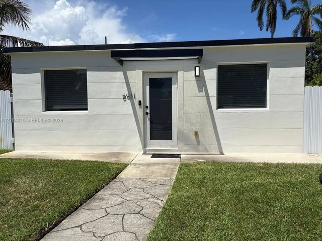 5911 Sw 62nd Terrace, South Miami