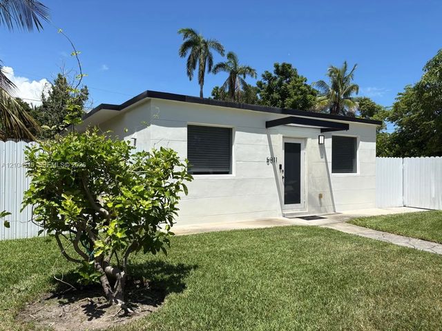2 of 28 - 5911 Sw 62nd Terrace, South Miami, FL