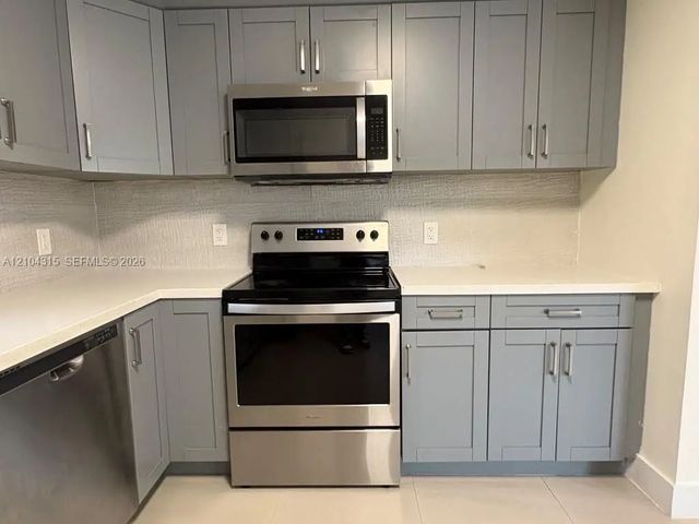 3 of 28 - 5911 Sw 62nd Terrace, South Miami, FL