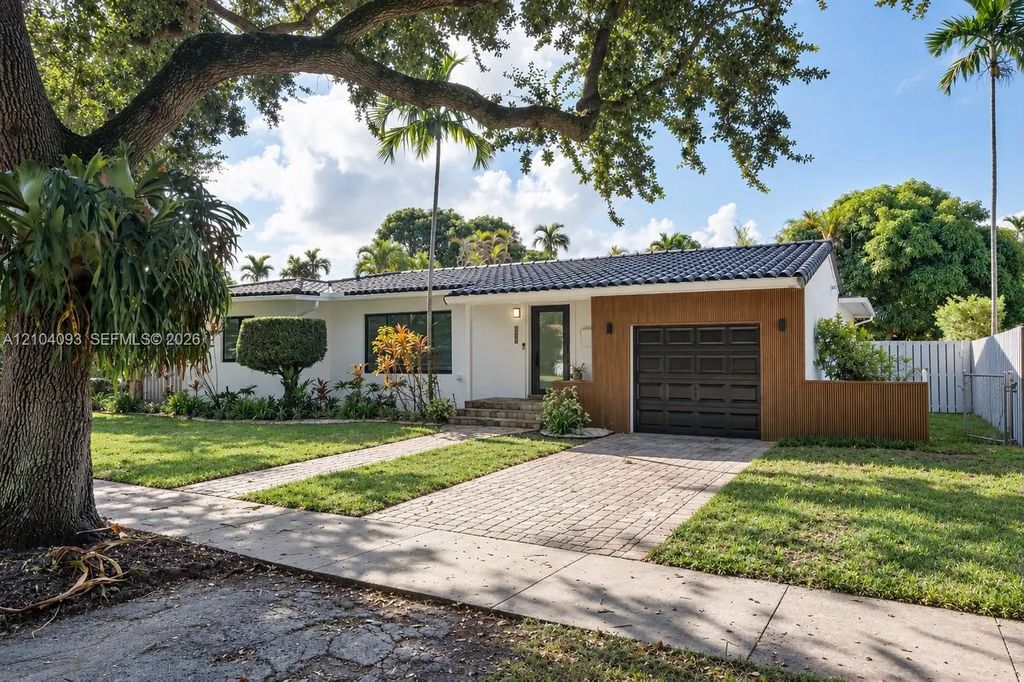 162 Ne 108th Street, Miami Shores