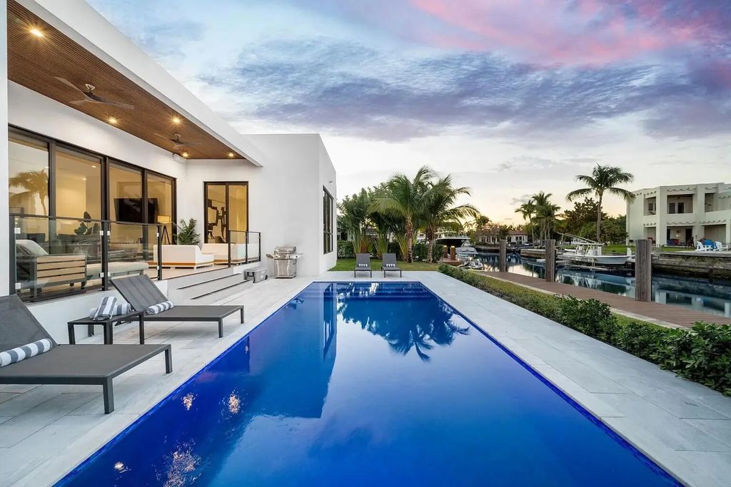 1905 N Hibiscus Drive, North Miami