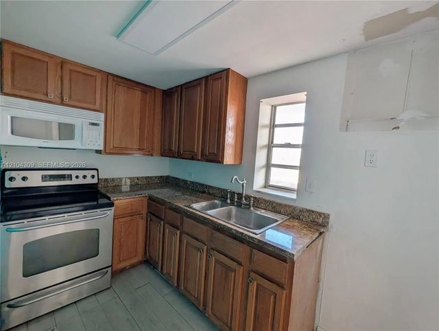 4 of 19 - 3201 Ne 14th St Causeway #408, Pompano Beach, FL