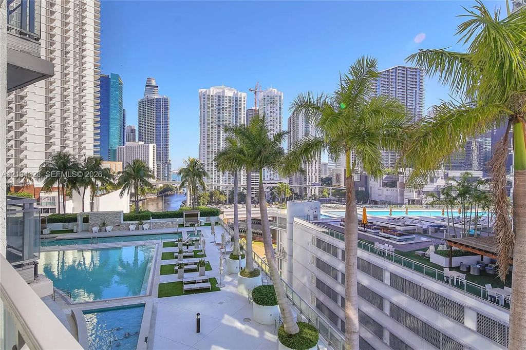 90 Sw 3rd Street #1213, Miami