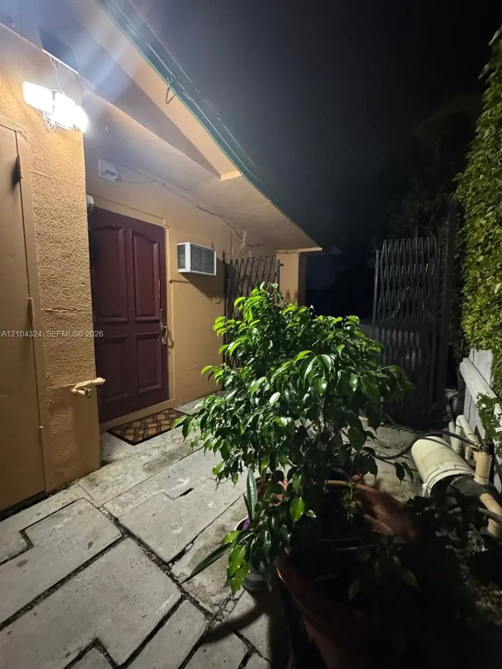 89xx Sw 83rd Street #1, Miami