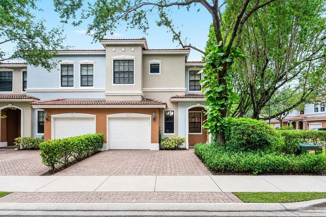 247 W Chrystie Circle, Delray Beach