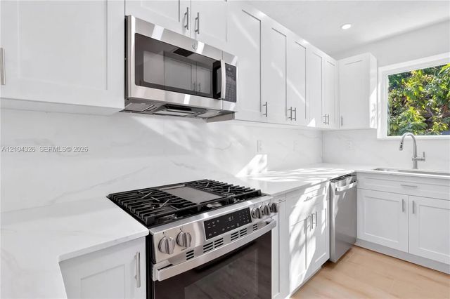 5 of 14 - 230 Aledo Avenue, Coral Gables, FL