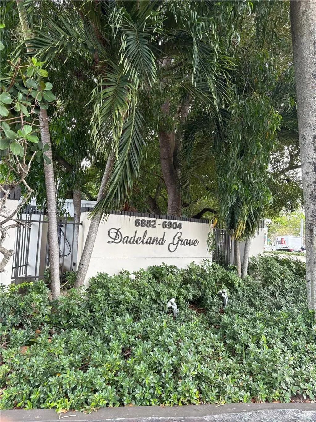 6900 N Kendall Drive #a102, Pinecrest