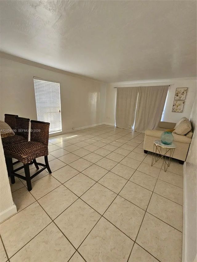 5 of 11 - 6900 N Kendall Drive #a102, Pinecrest, FL