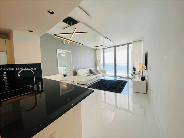 5 of 33 - 17121 Collins Avenue #907, Sunny Isles Beach, FL