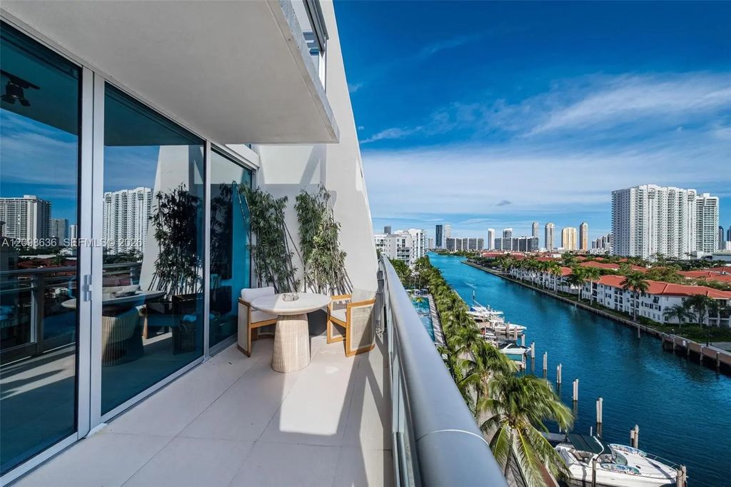 2950 Ne 188th Street #524, Aventura