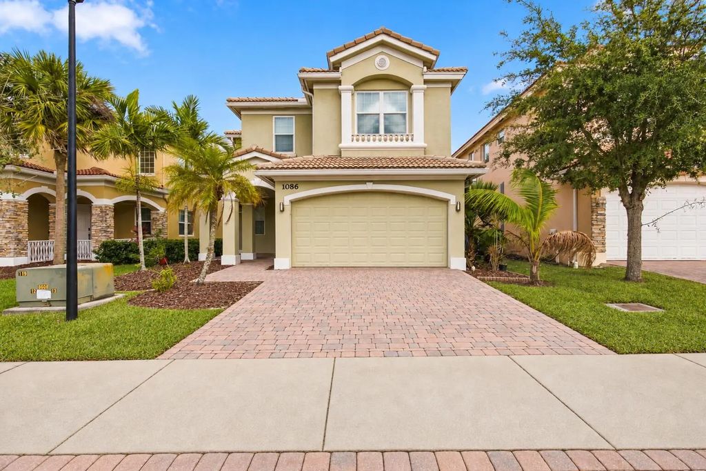 1086 Nw Leonardo Circle, Port St. Lucie