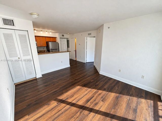 5 of 11 - 219 Nw 12th Avenue #705, Miami, FL