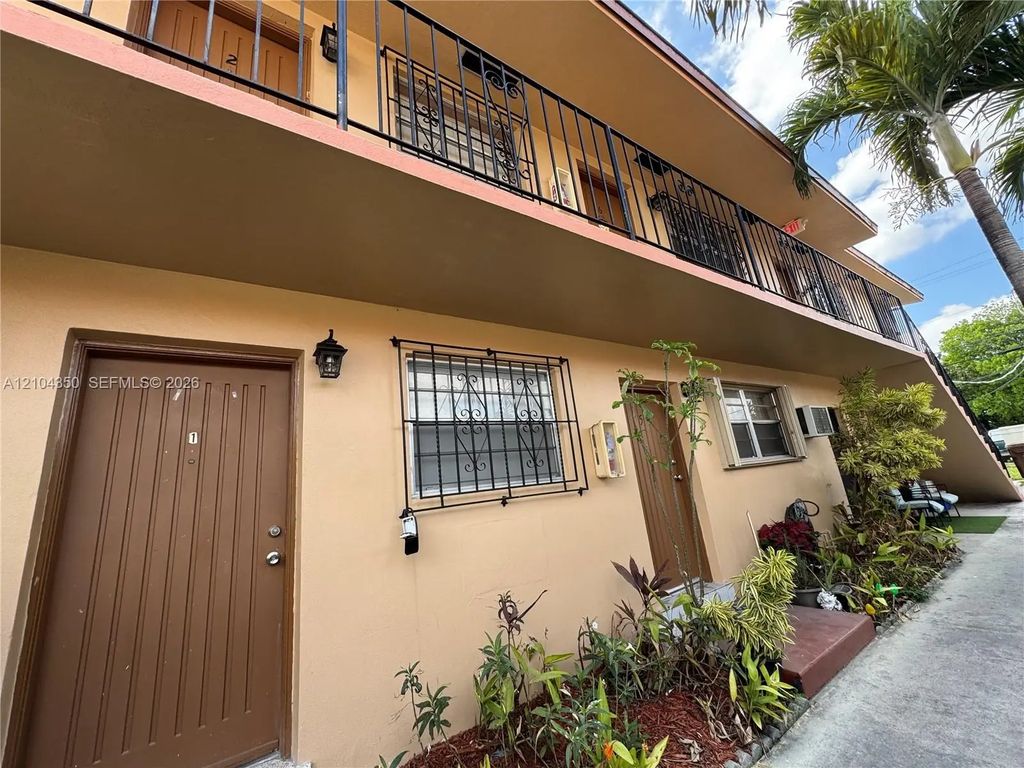 20 W 37th Street #2, Hialeah