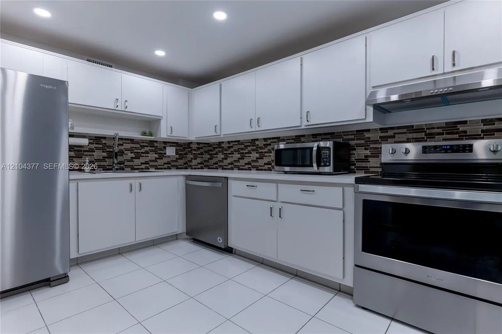 500 Three Islands Boulevard #1110, Hallandale Beach