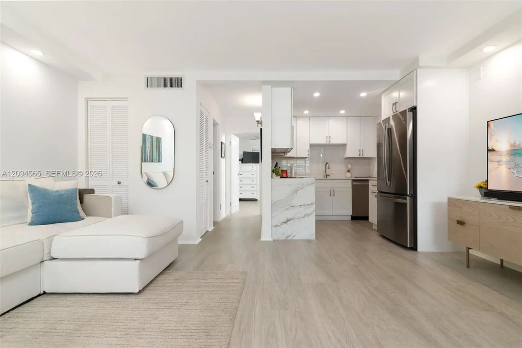 611 Ne 14th Avenue #103, Fort Lauderdale