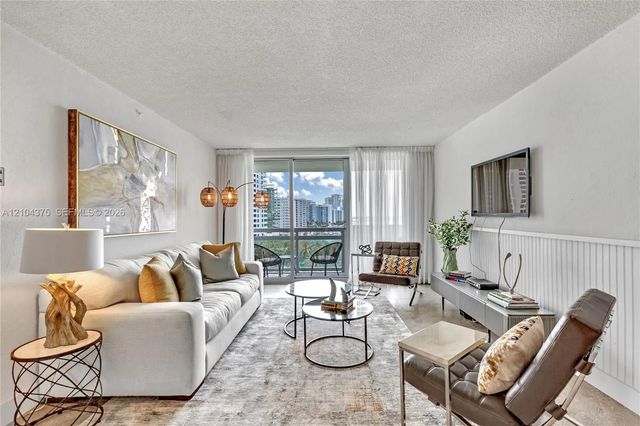 2 of 20 - 1500 Bay Road #830s, Miami Beach, FL
