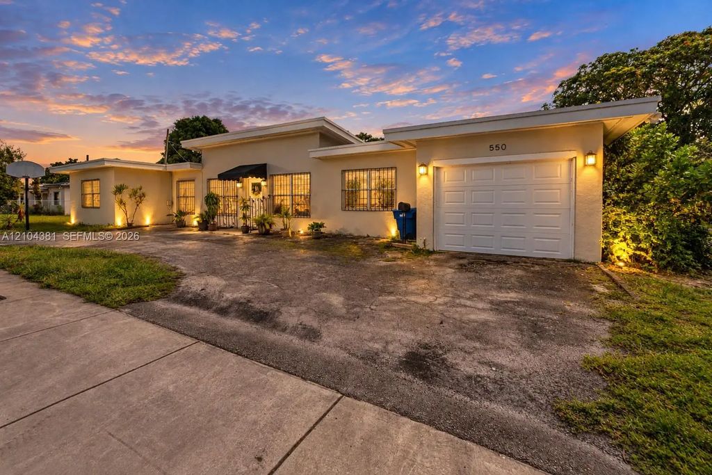 550 Nw 107th Street, Miami